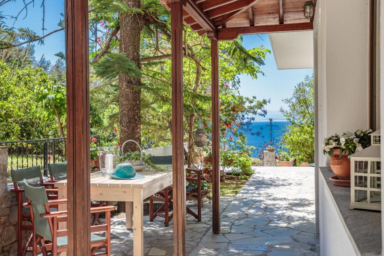 Oikia Guesthouse Stafylos Exteriör bild